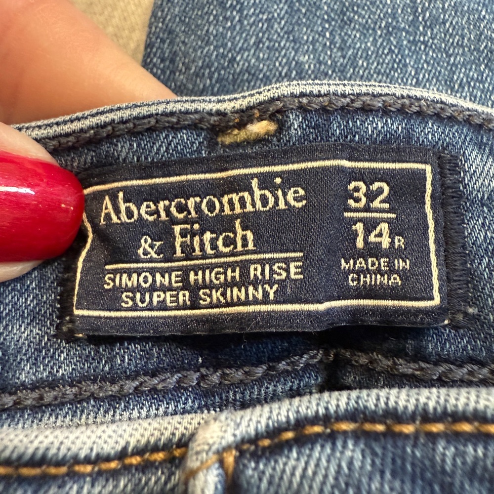Abercrombie & Fitch jeans two pair 32/14r